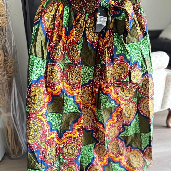 TRENDY, STYLISH, Multi-Colored African Print Circle & Skater Skirt! - Picture 3 of 6